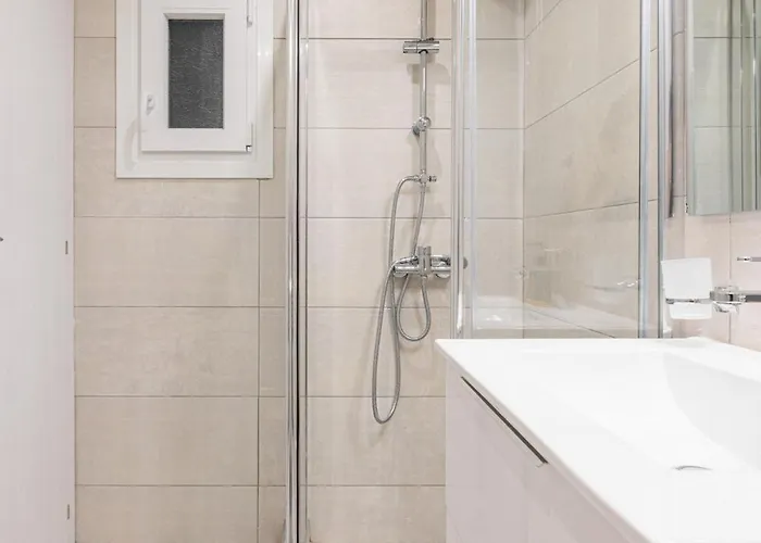Rotunda Living Atmabnb1