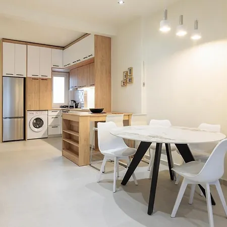 Rotunda Living Atmabnb1